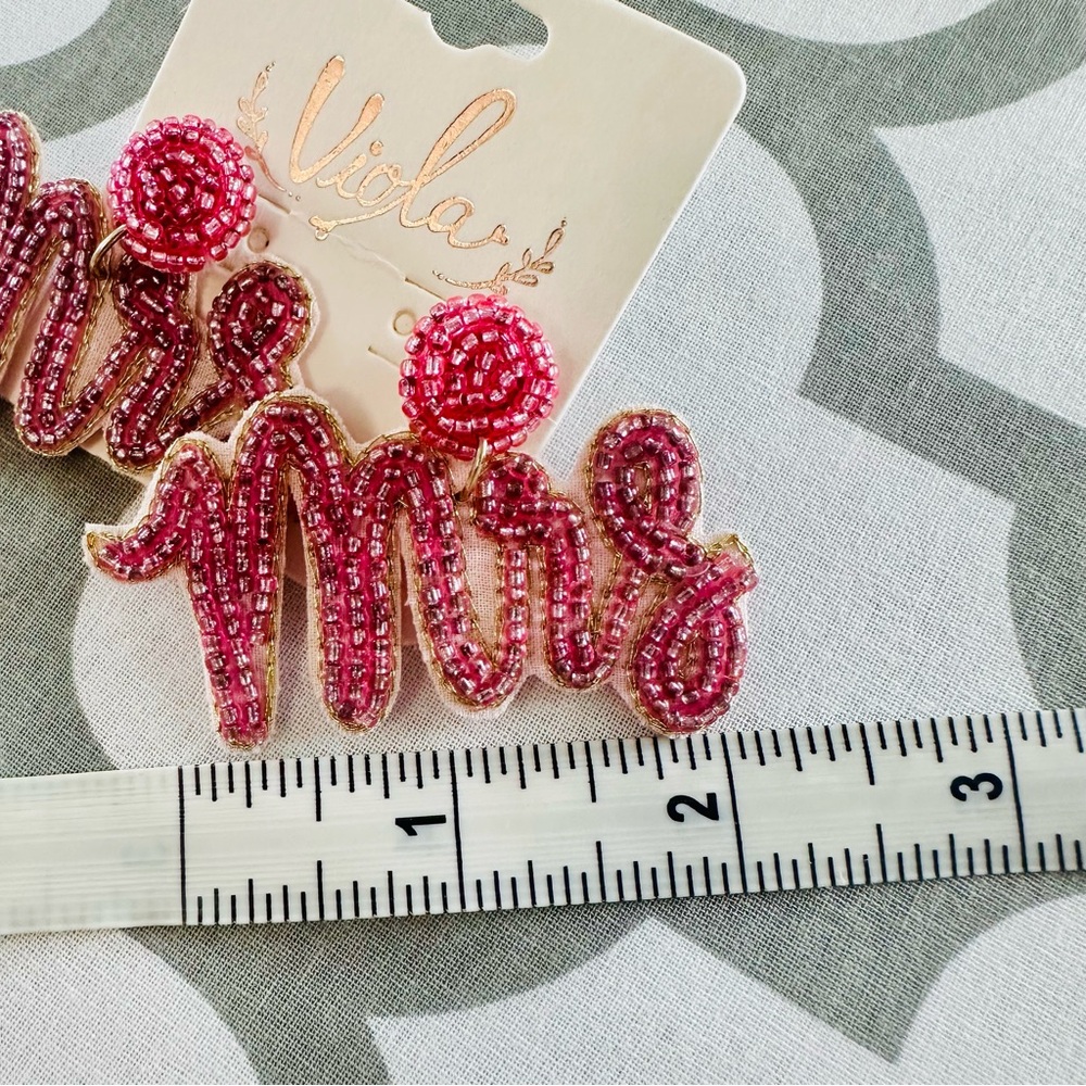 Mrs. Beaded Earrings NWT - Picture 10 of 11